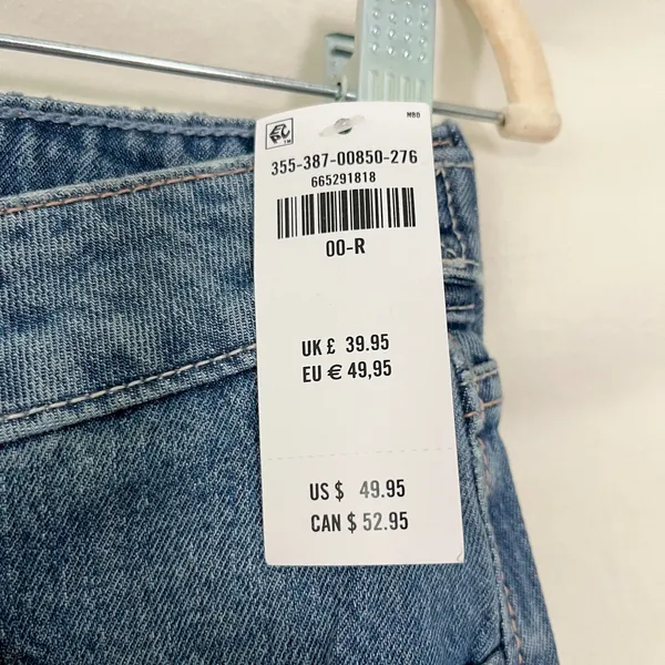 NWT Hollister medium-wash low-rise baggy jeans Size US 00R / W24 Regular - Image 9