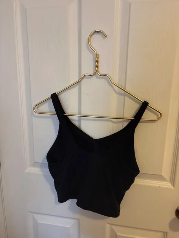 Black athletic cropped tank top - Image 4