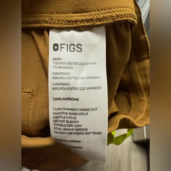 FIGS Zamora scrub pants - Image 3