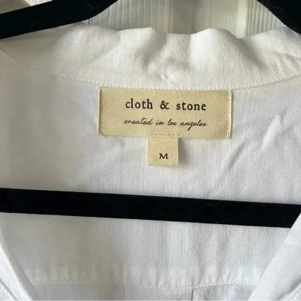 Tencel Anthropologie Cloth & Stone Button down Blouse Shirt Size Med - Image 4