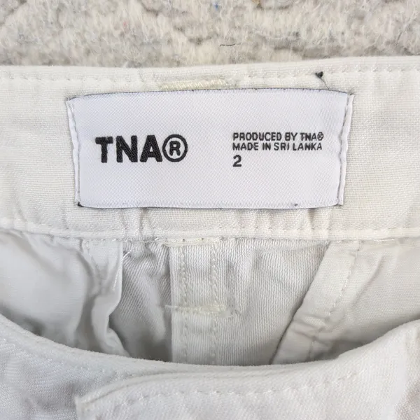 TNA Aritzia White Cotton‎ Wide Leg Cargo Pants Size 2 RVST 03-06-41848-R-SU23 - Image 3