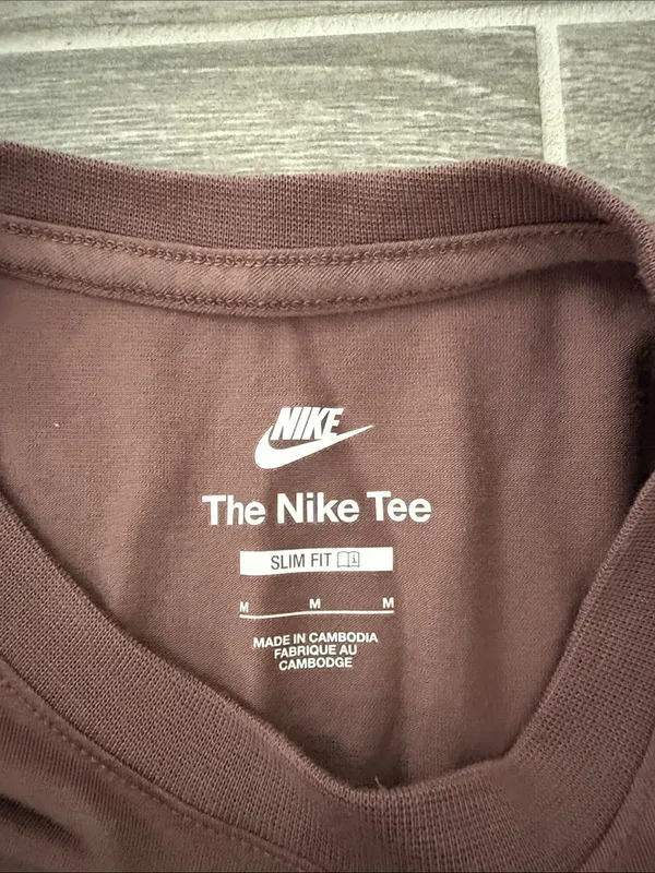 Nike Mauve Crop Top with White Swoosh - Image 2