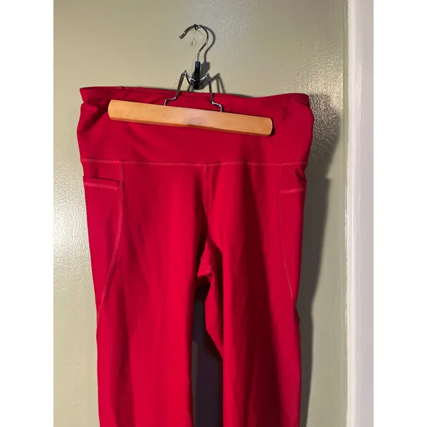 Old Navy Women's Elevate Legging Go Dry Side Pockets Red Active High Rise - Image 4