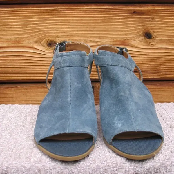 NWOB Franco Sarto Harlet Suede Block Heel Sandal - Image 4
