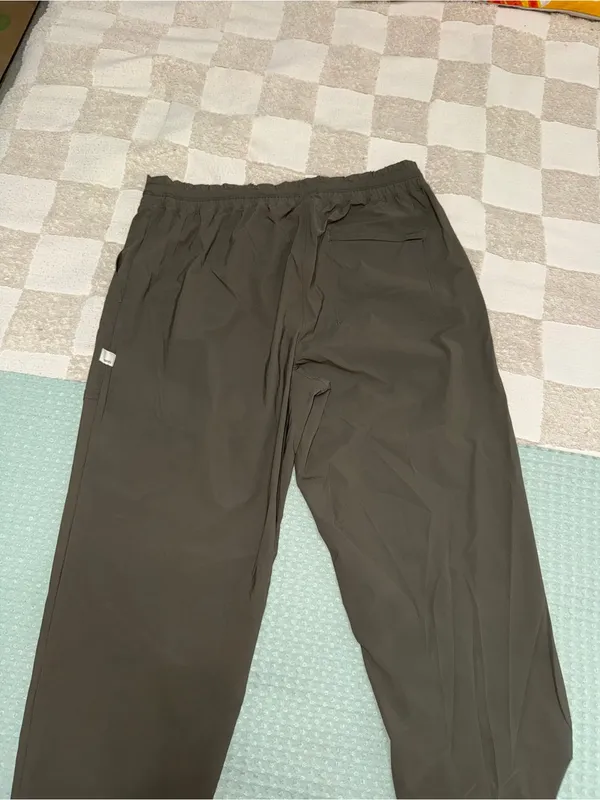 NWOT Vuori Miles‎ Joggers size L - Image 5