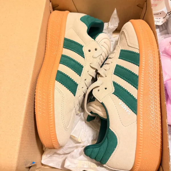 Adidas Kids samba XLG J brand new with box tags - Image 13
