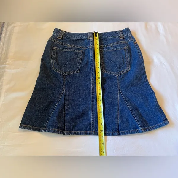 Tommy Hilfiger Denim Skirt Size 8 EUC - Image 6
