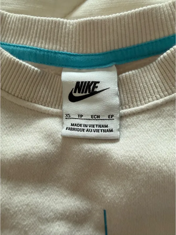 Nike Crewneck - Image 2