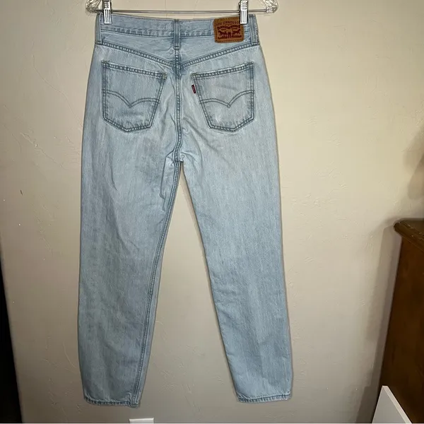 Levi's Lo Pro Straight Light Blue Distressed Slouchy‎ Mid Rise Denim Jeans - Image 11