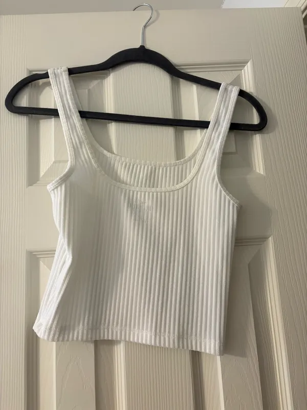 Hollister Tank - Image 2
