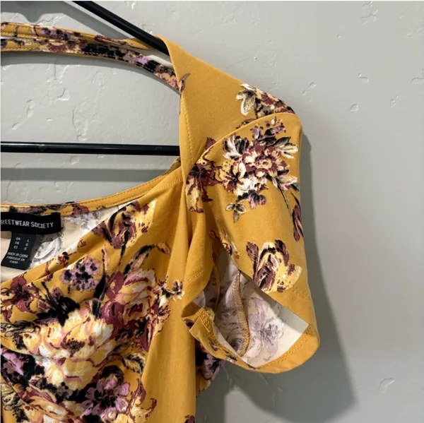 Streetwear Society Yellow Floral Short Dress - Image 4