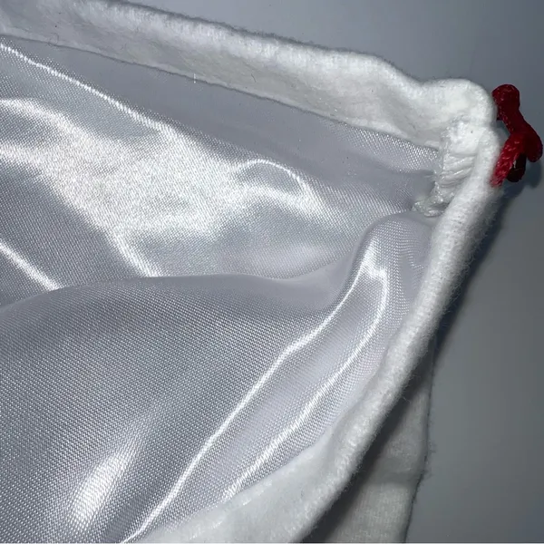 Christian Louboutin White Cotton Satin Lined Drawstring Dust Bags w/Red Logo - Image 6