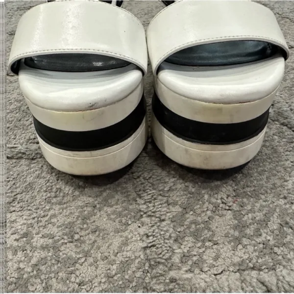 Steve Madden Haze White Platform Sandals 8M - Image 2