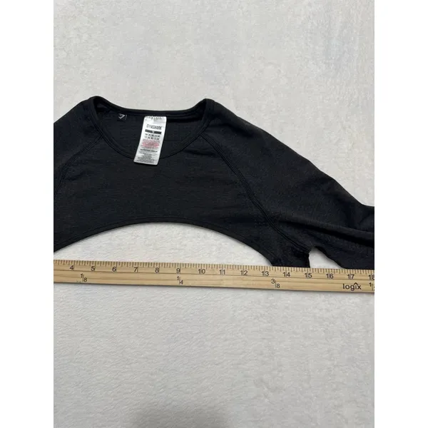 Gymshark Women's Black Marl Vital Shrug Thumb Holes Size Medium - Image 6