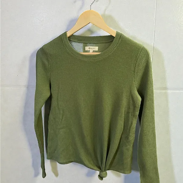 Madewell Womens Jacquard Elwood Knot Front Ribbed Top In Green - Image 2