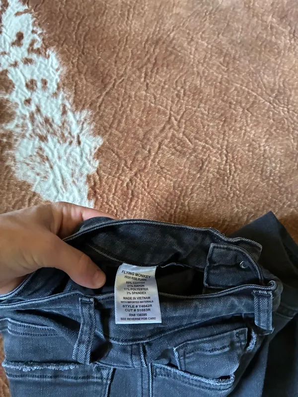 Buckle Flying Monkey high rise flares size 25 See some wear in photos on the middle of thigh not noticeable when wearing - Image 5