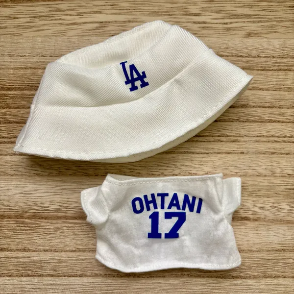 NEW White LA Dodgers Labubu Doll Outfit #17 Shohei Ohtani - Image 2