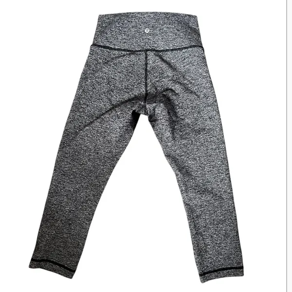 Lululemon heathered gray cropped leggings 7/8 activewear workout yoga - Image 2
