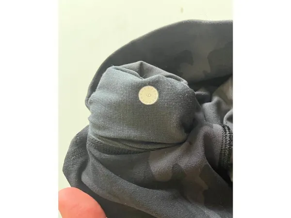 Lululemon Wunder Under High-Rise size 6 - Image 5