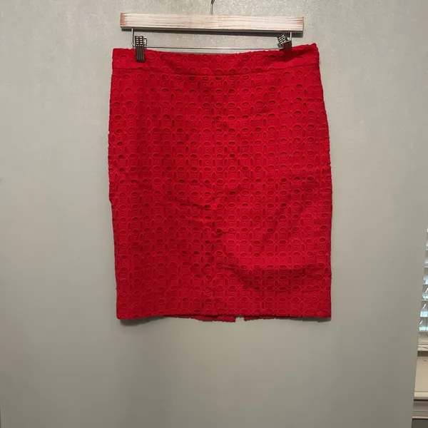 J Crew The Pencil Skirt Red‎ Eyelet Lace Knee Length Size 6 - Image 4