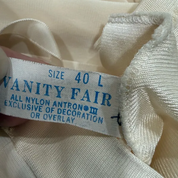 VTG 70s Vanity Fair Beige Antron Nylon Full Dress Slip 40 Lace Trim Adj Straps - Image 7