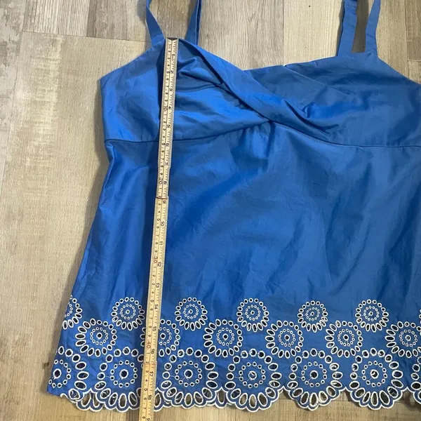 Ann Taylor Loft Top Womens Blue Blouse White Embroider Eyelet Circle Shirt Sz 10 - Image 9