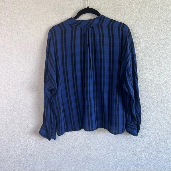 Madewell Highroad‎ Popover Shirt in Chelton Plaid Black Blue - Image 7