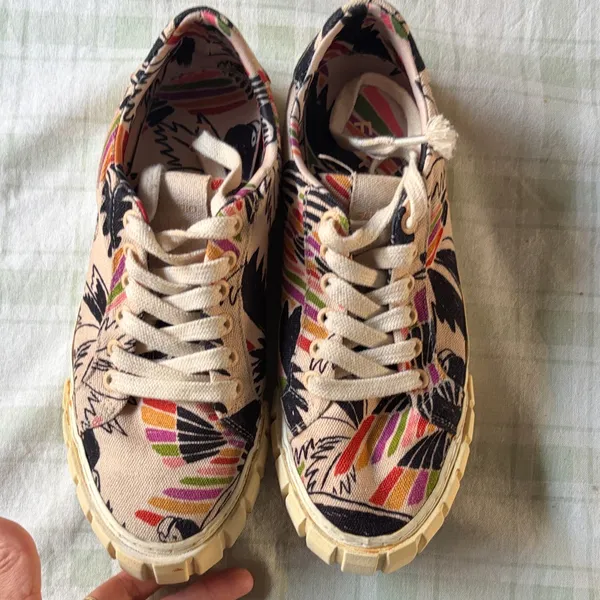 Farm Río Colorful Canvas High-Top Sneakers - Image 4
