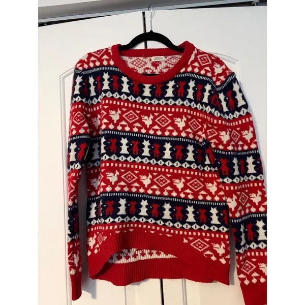 Ardene Women's Red Navy White‎ Reindeer Fair Isle Knit Sweater Size M - Image 4
