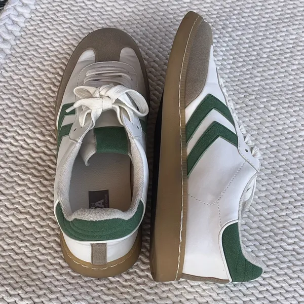 MIA Green White Retro Court Sneakers | Gum Sole Lace Up | Size 8.5 - Image 4