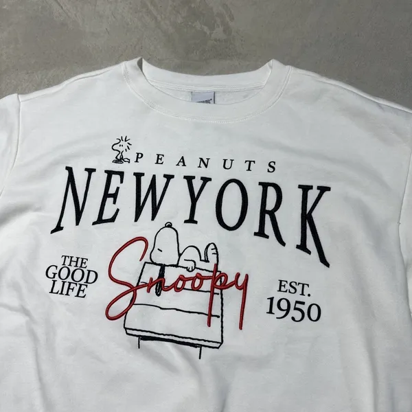 Peanuts Snoopy New York NY Women's Embroidered Sweatshirt SZ XL Pullover Graphic - Image 2