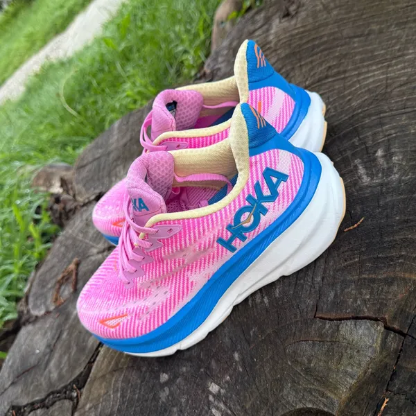 Hoka One Oh ne Clifton 9 Running women’s shoes size 7.5 Brand New New (no box) - Image 4