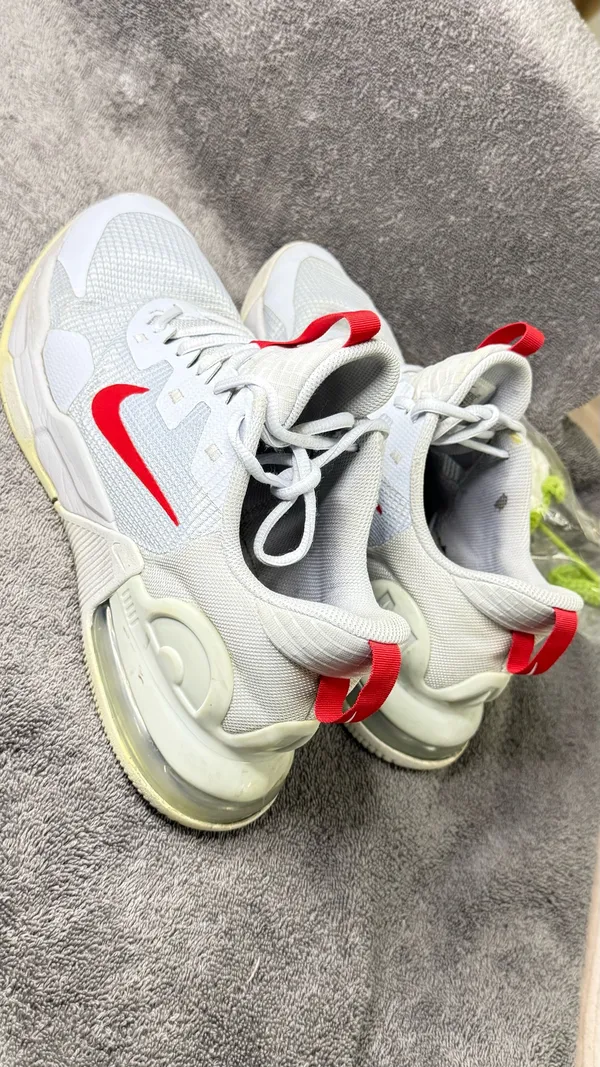 Nike Air Max Alpha Football Grey University Red Size 10.5 - Image 4