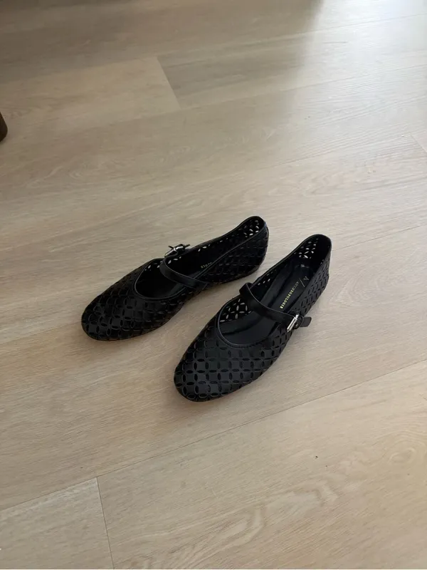 Anthropologie Black Laser-Cut Mary Jane Flats - Image 3