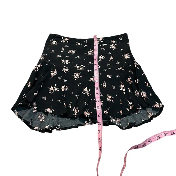 FOREVER 21 floral skort - Image 3