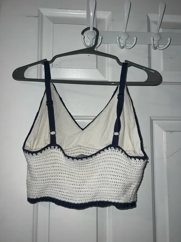 Hollister Crochet Style V-Neck Bralette - Image 2