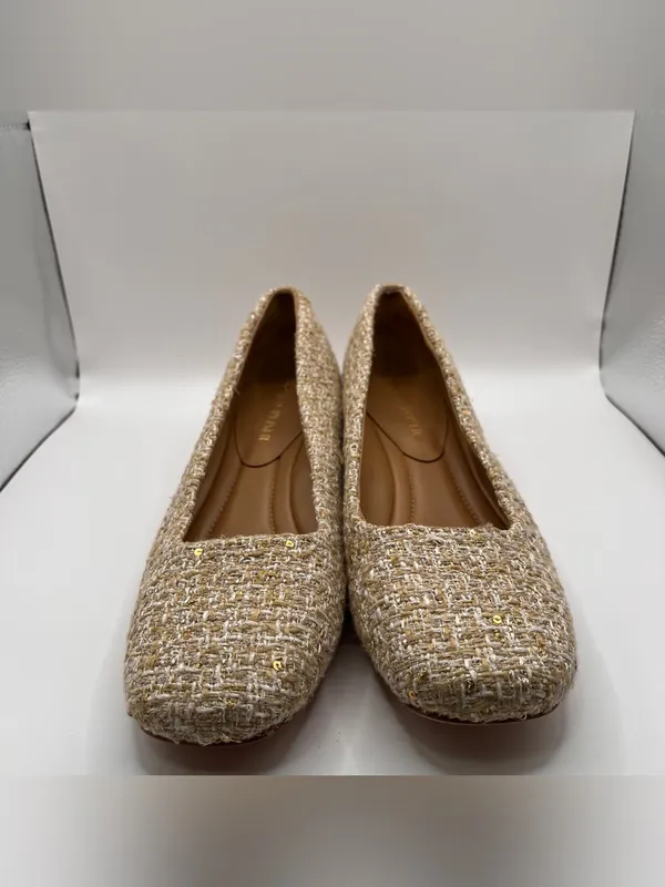 Donald Pliner Drew Pump heels with a tweed fabric upper and a low block size 9 - Image 5