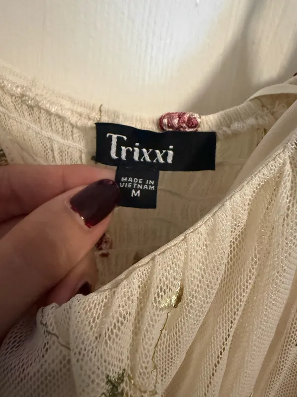 Trixxi Ivory Embroidered Floral Mesh Tiered Midi Dress Size Medium - Image 2