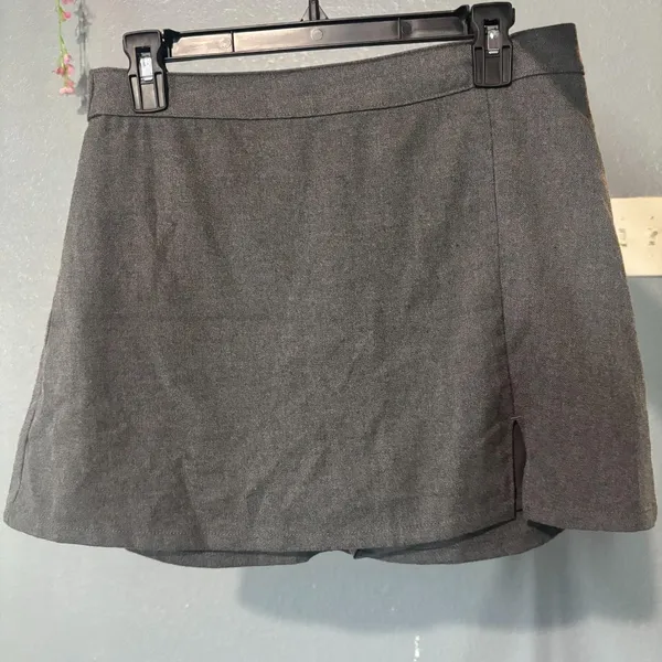 Hollister-co Women's Black and Grey Skirt - Image 3