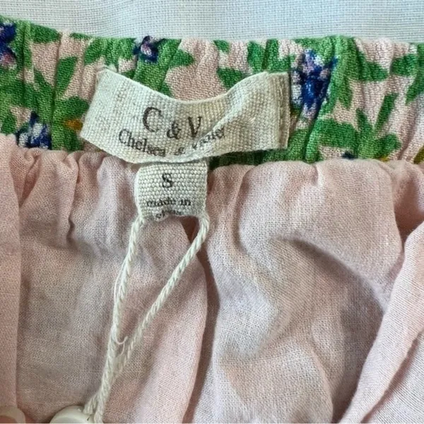 Chelsea & Violet Floral Wrap Mini Skirt Pink Green Women's Small NWOT - Image 3