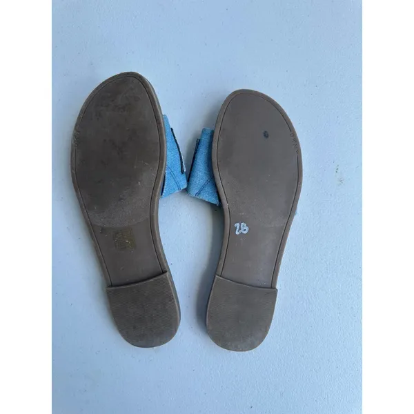 DKNY Women's Willow Bold Logo Strap Denim Slide Flat Sandals 7 - Image 5