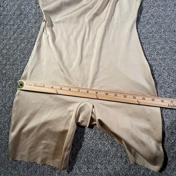 Spanx Shapewear Bodysuit Womens Large Beige Mid-Thigh Scoop Neck Firm‎ Control - Image 10