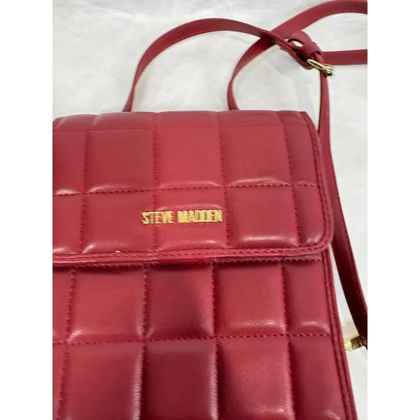 Steve Madden Red Quilted Faux‎ Leather Crossbody Wallet Bag Gold Hardware - Image 3