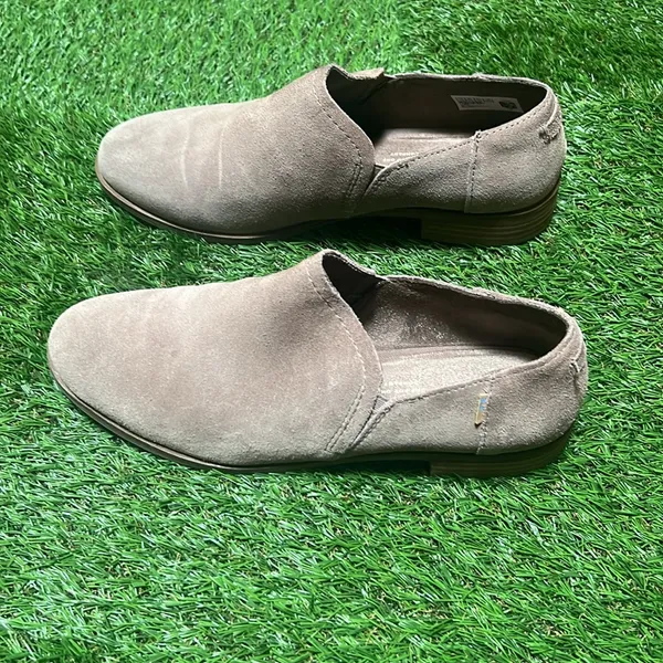 Tom’s ankle boots 7.5 - Image 3