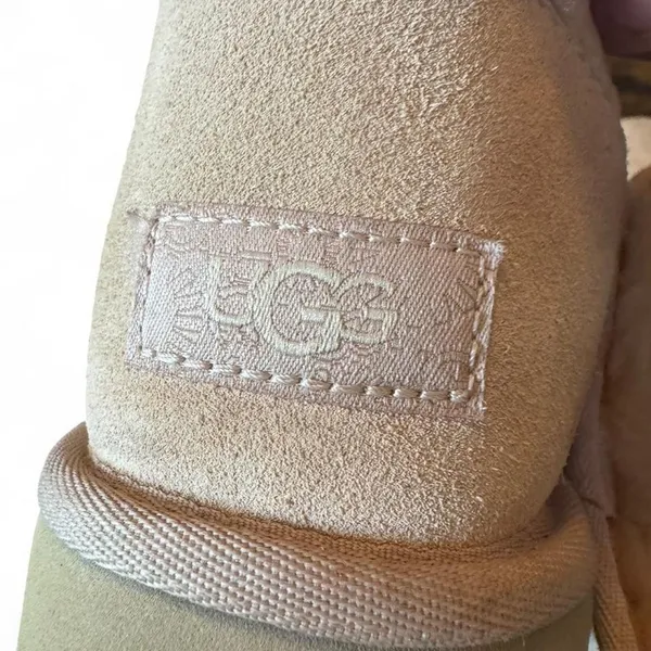 UGG Classic Mini Snow Leopard Metallic Boots Women’s 9 Sheepskin Lined Pink - Image 7