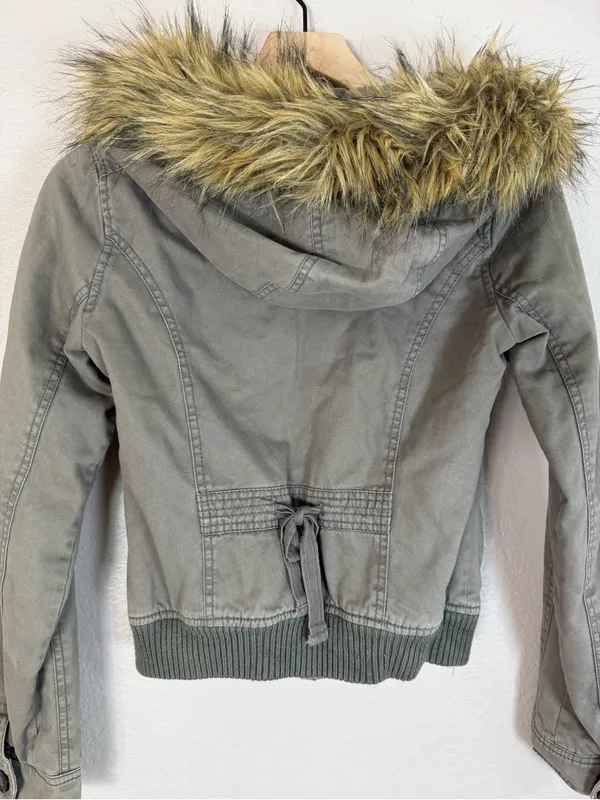 Y2K Hollister Bella Swan Olive Green Fur Trim Hooded Jacket Grail size Small - Image 9