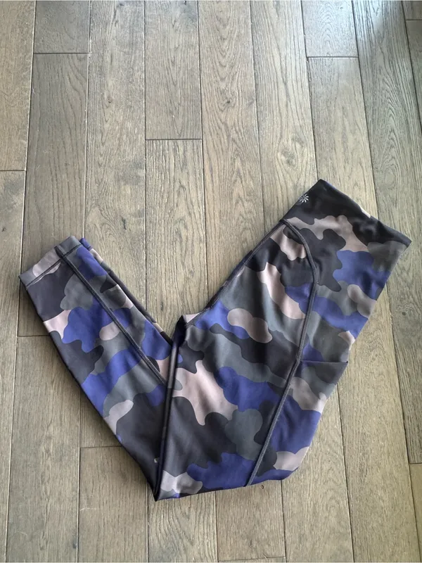 Athletes Purple & Gray Camo High-Waist Leggings sz small. - Image 6