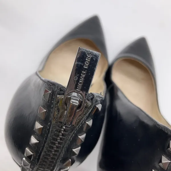 MICHAEL KORS LEATHER‎ ZIPPER BACK PUMPS - Image 3