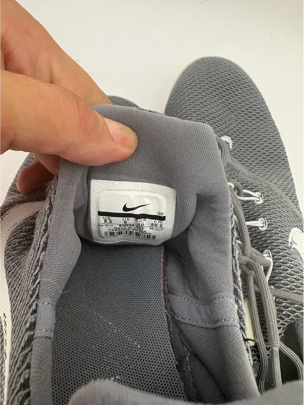 Nike Presto Fly Woman’s 8.5 Gray Mesh Athletic Sneakers Size 8.5 Casual Workout - Image 5