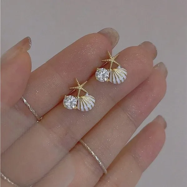 Starfish Shell Earrings Gold - Image 3